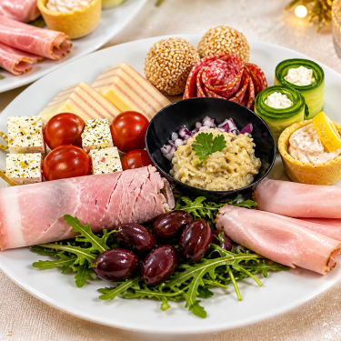 Aperitiv Meniu Traditional Event Room